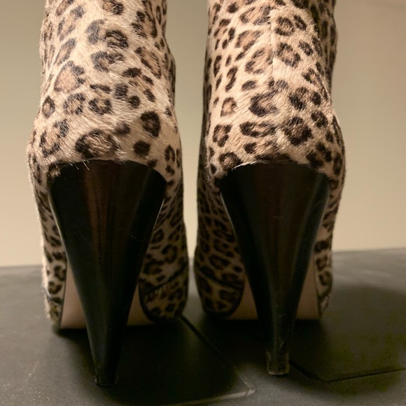 Stuart Weitzman Atom West booties (Size 6) - Picture 6 of 6